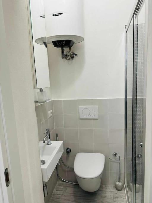 Appartement La Casina Sull'Arno à Florence Extérieur photo